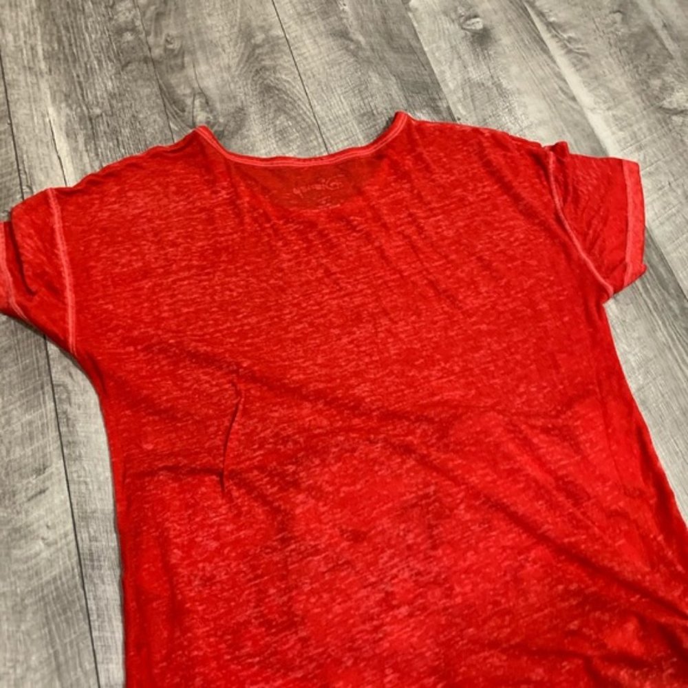 SOLD - Minnie Mouse • Lightweight Graphic Tee • Women's - Picture 4 of 5